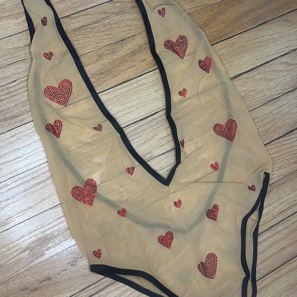Dbleudazzled Hand Crystal Hearts Mesh Bodysuit - Picture 7 of 11
